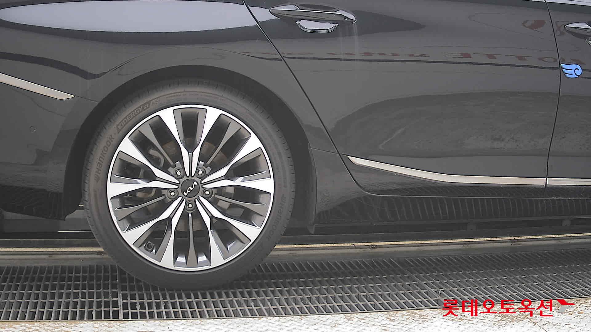 2022 - kia k8