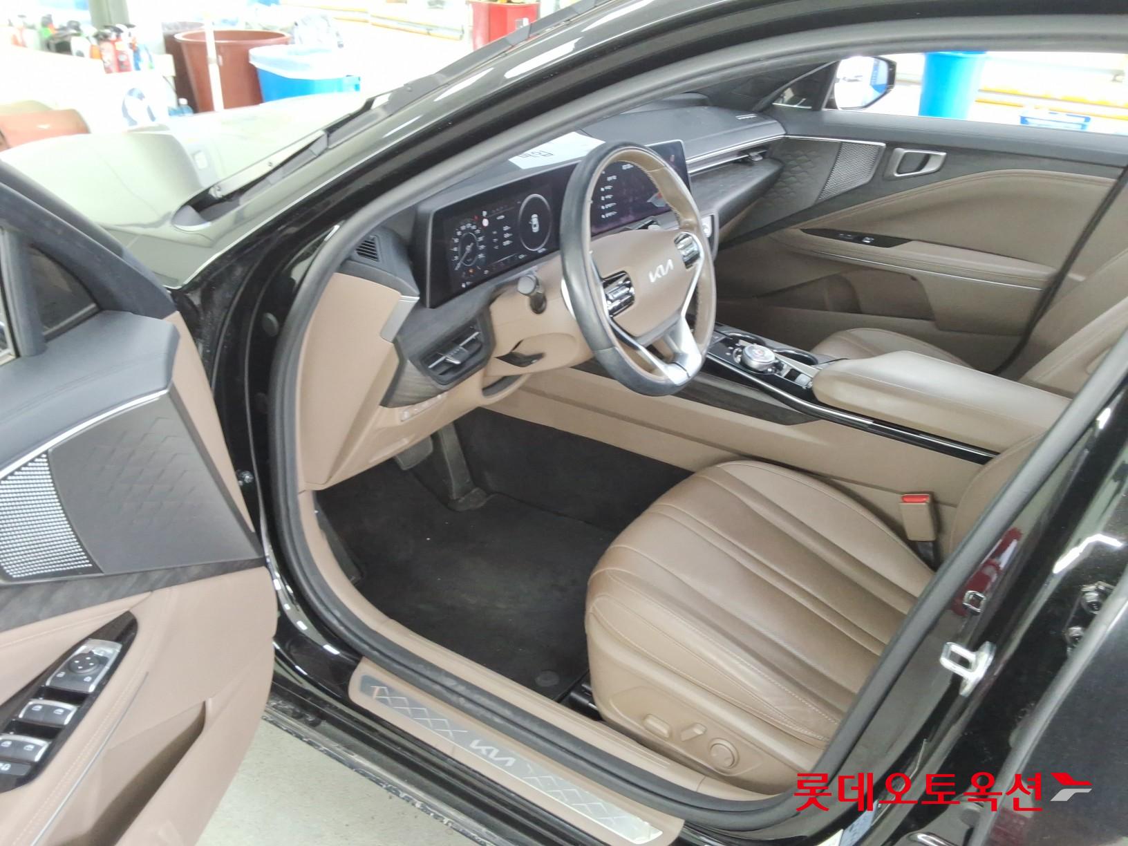 2022 - kia k8