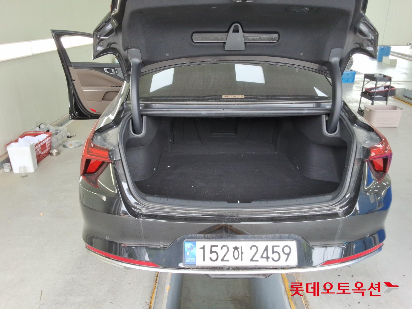 2022 - kia k8