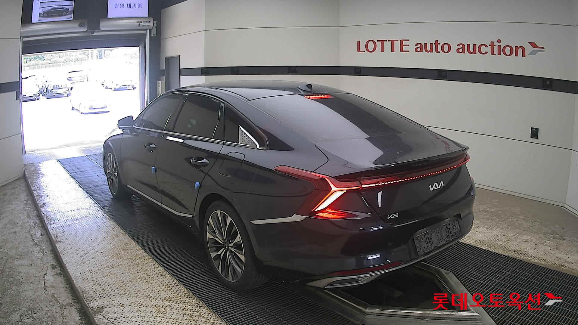 2022 - kia k8