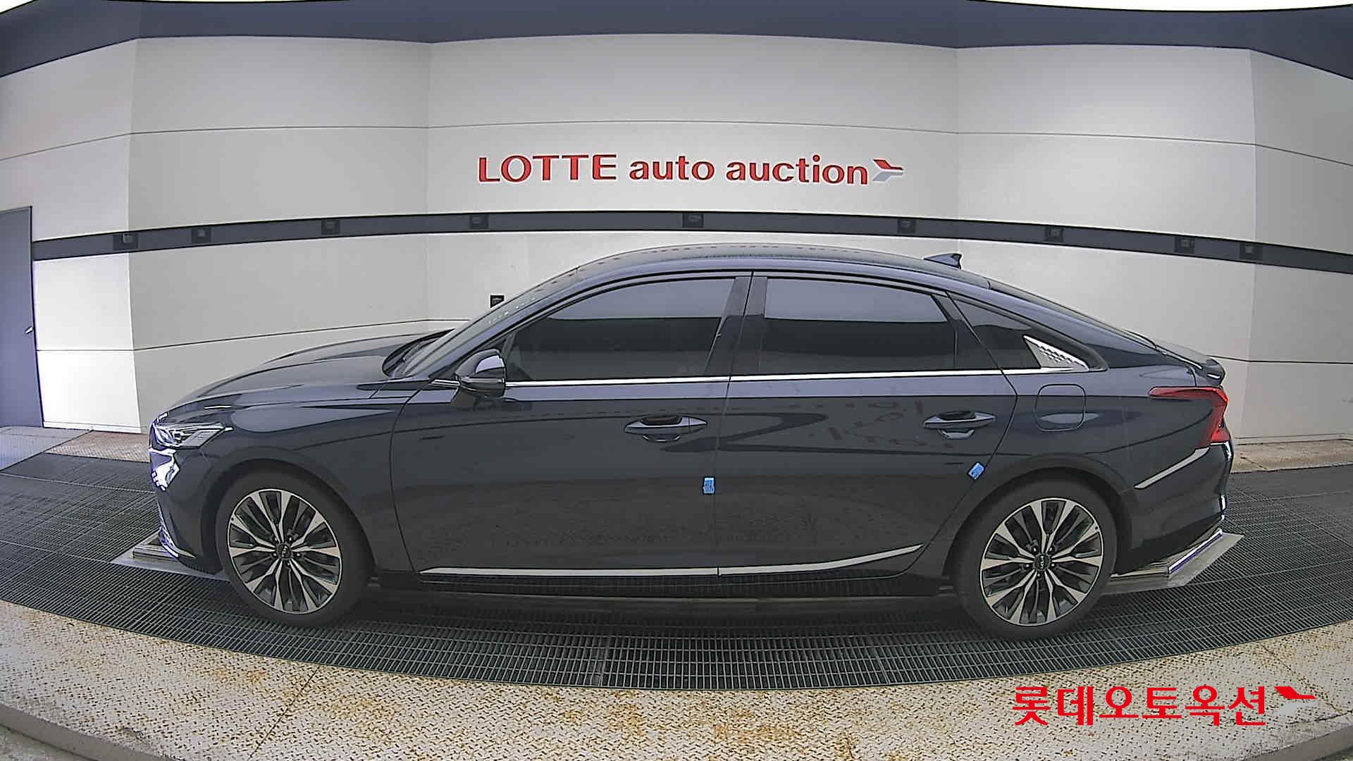 2022 - kia k8