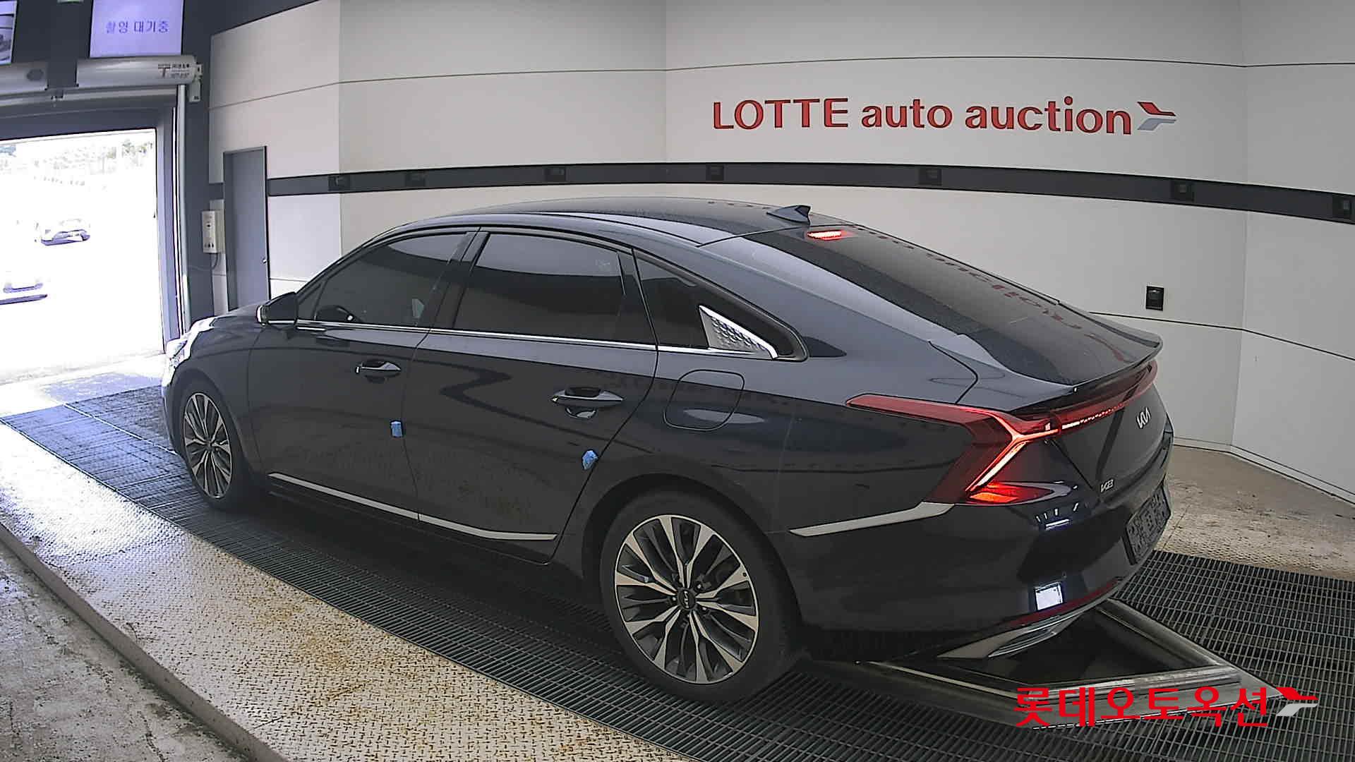 2022 - kia k8