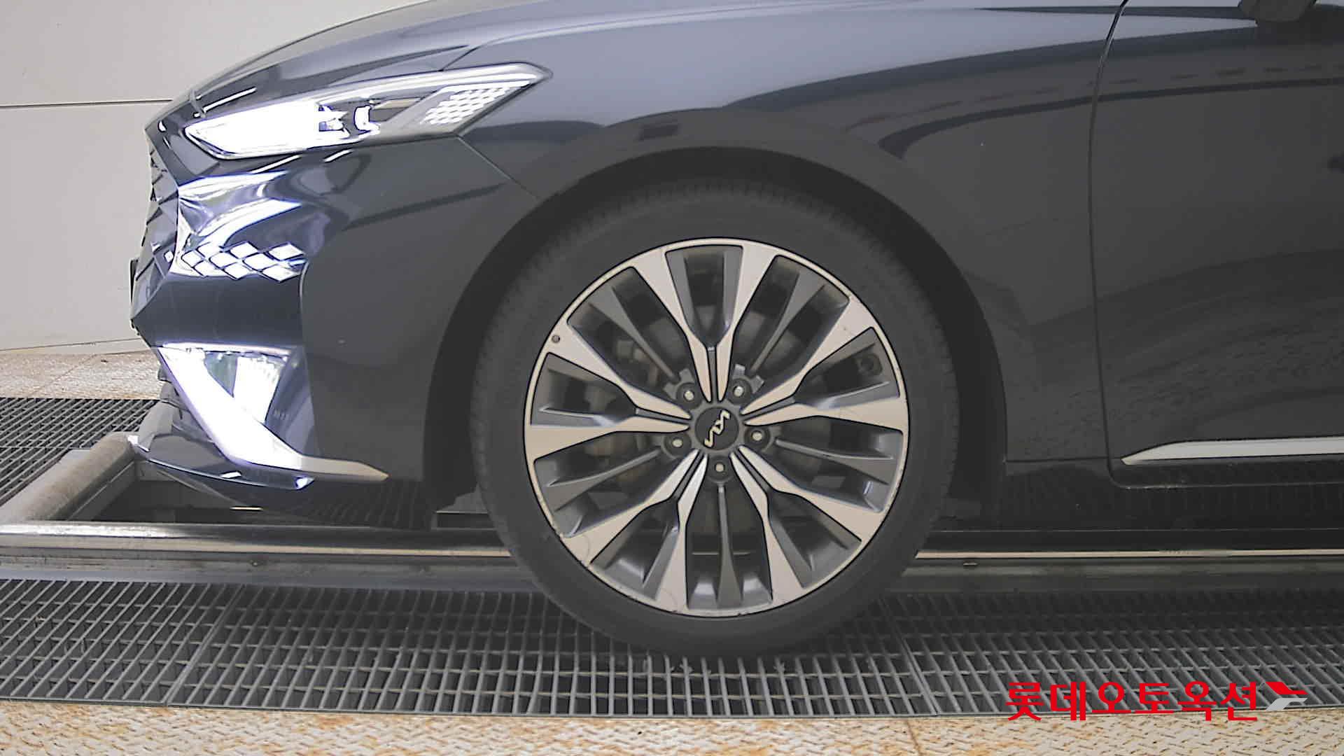 2022 - kia k8
