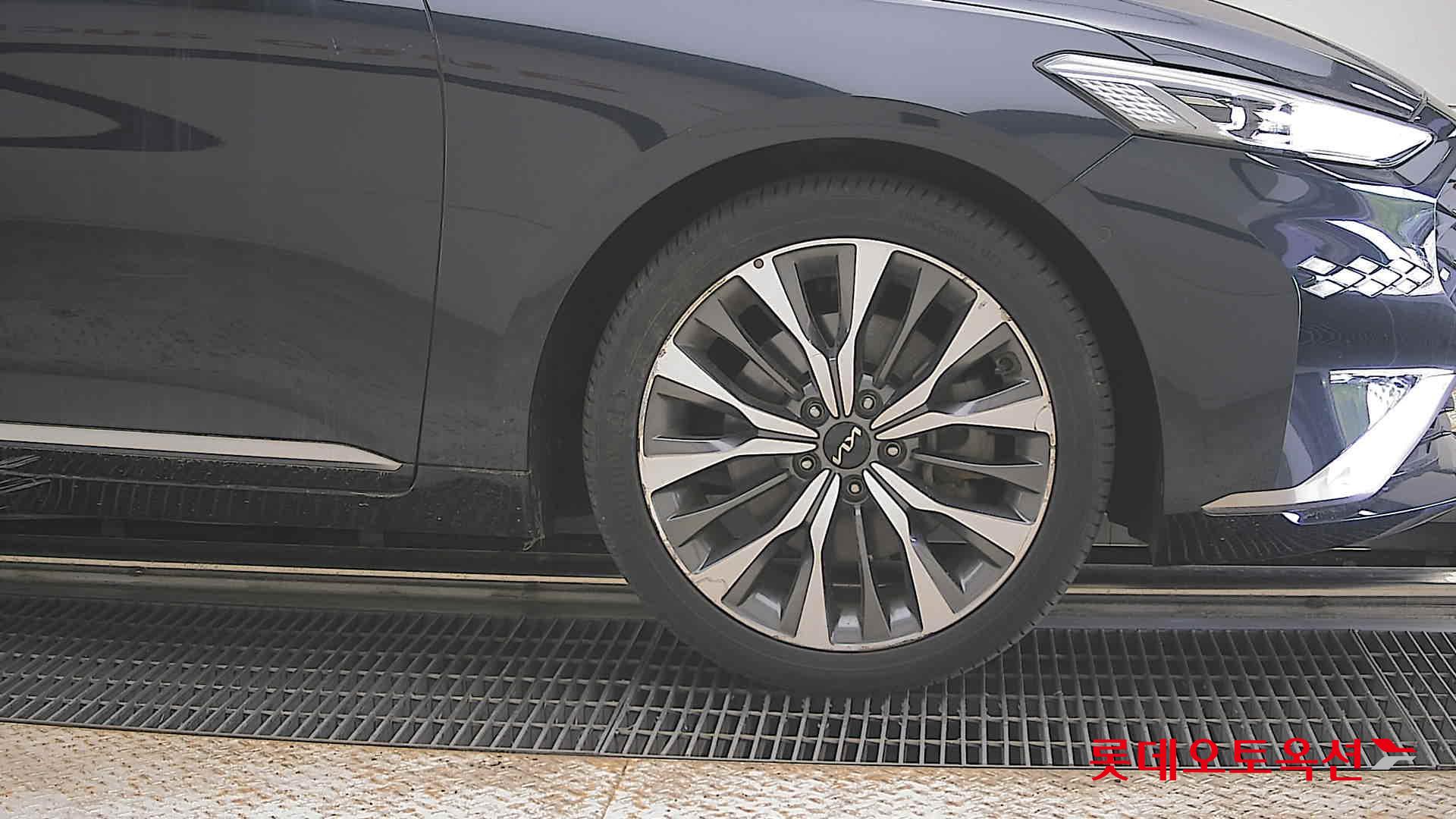 2022 - kia k8