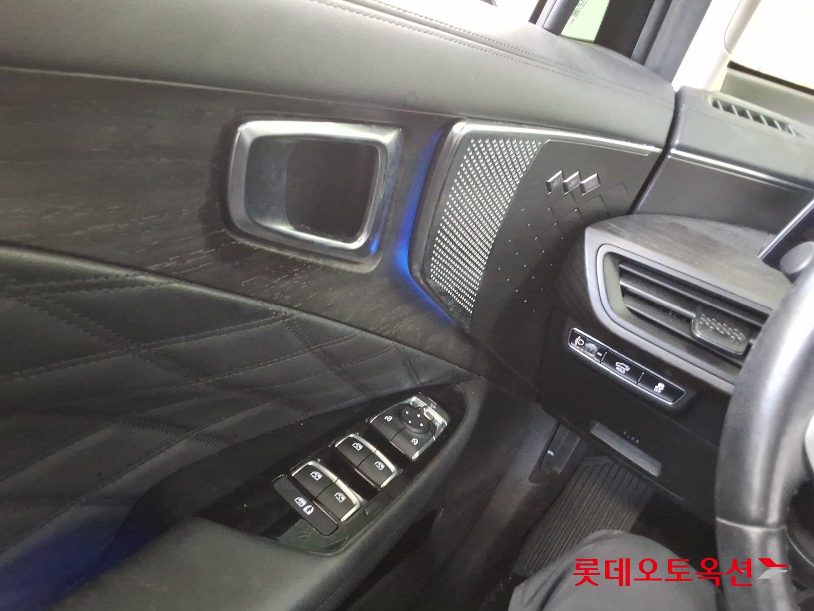 2022 - kia k8