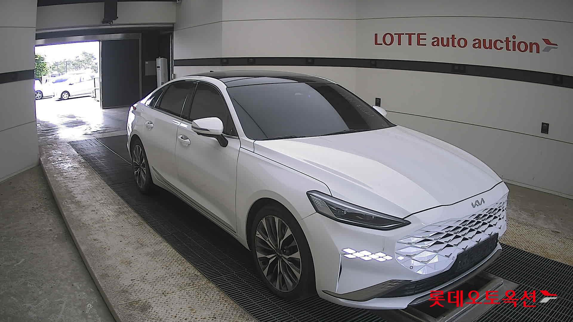 2022 - kia k8