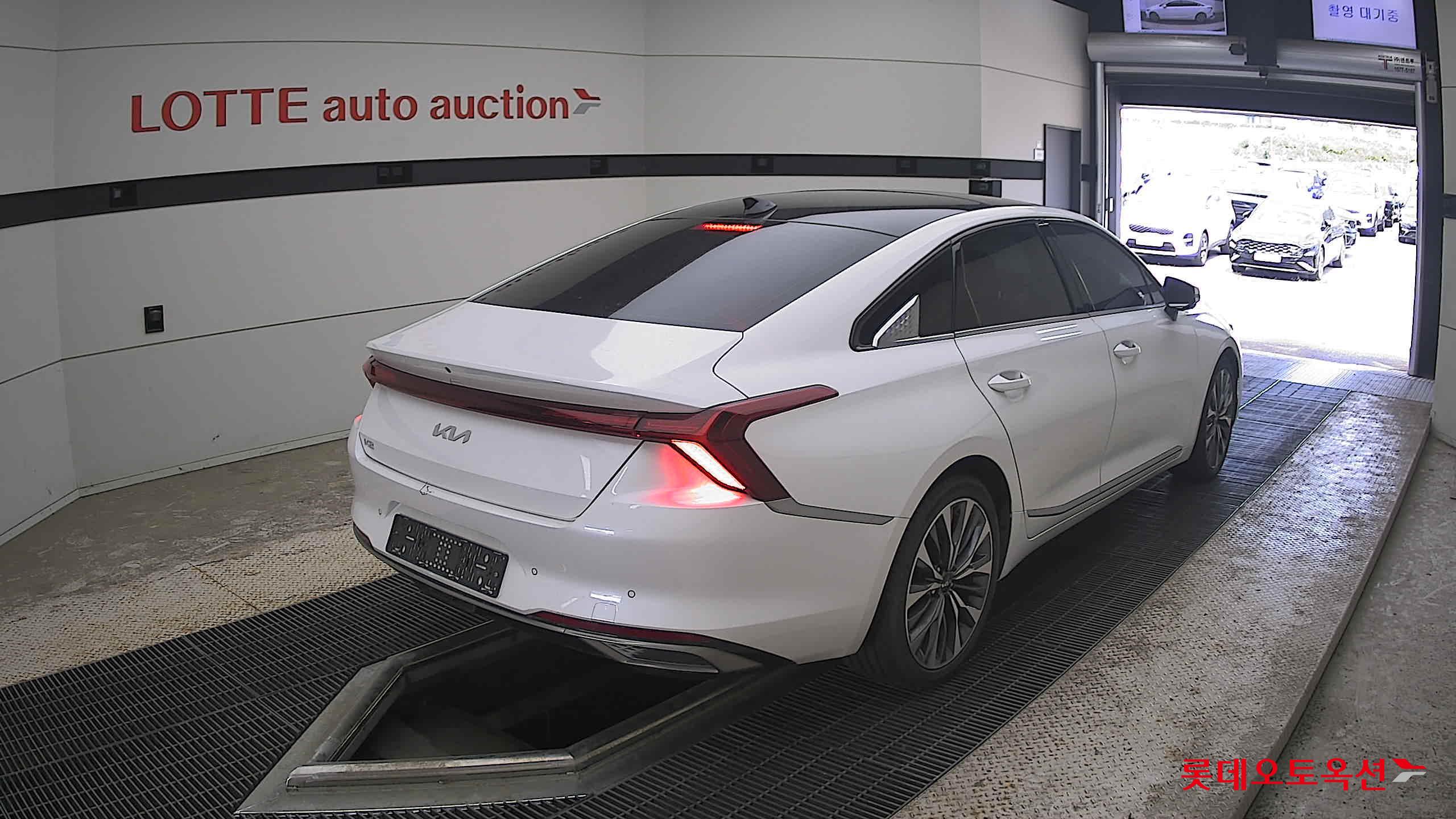 2022 - kia k8