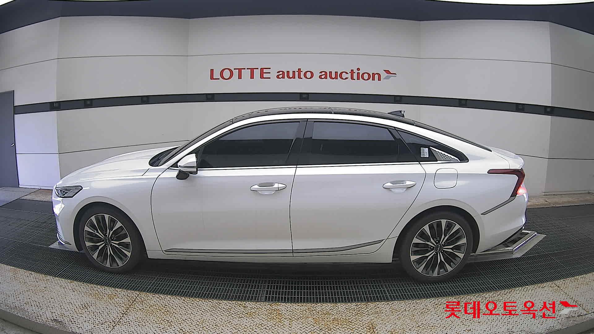 2022 - kia k8