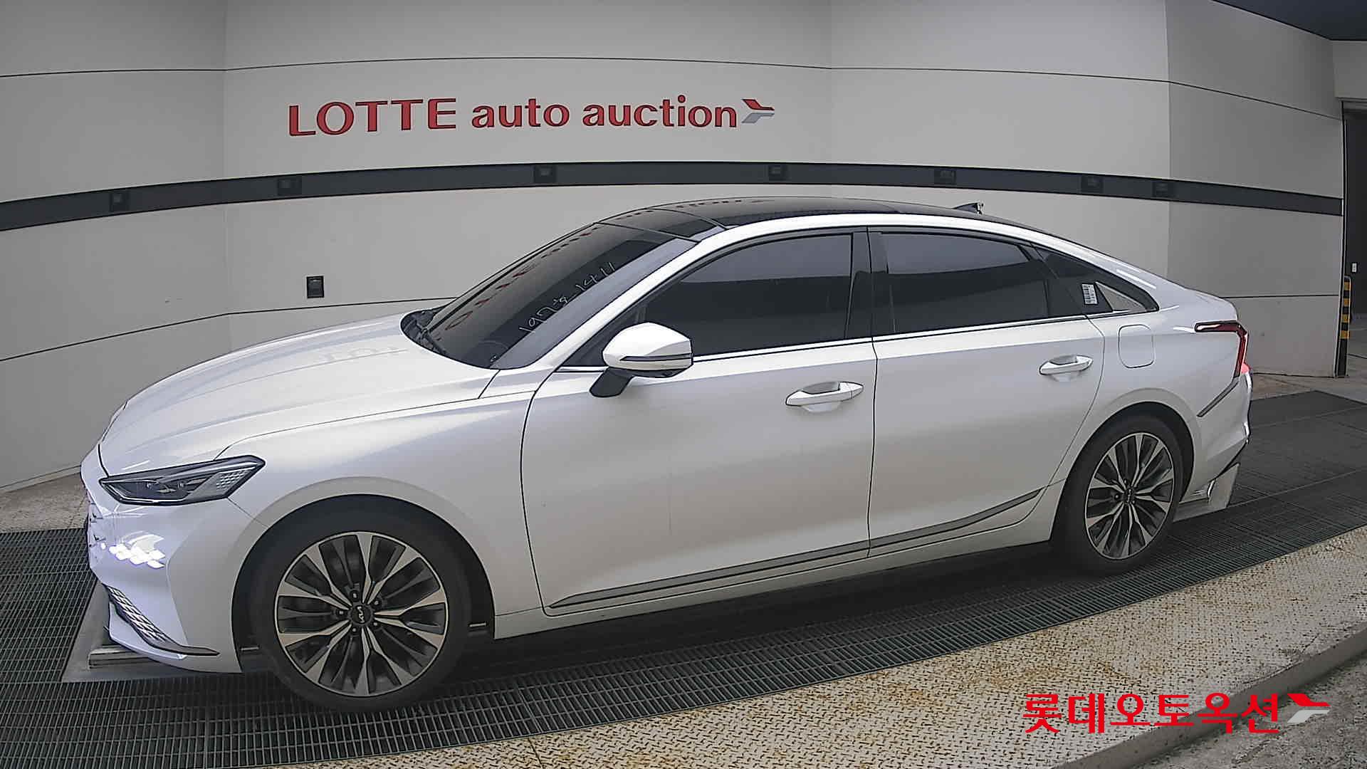 2022 - kia k8