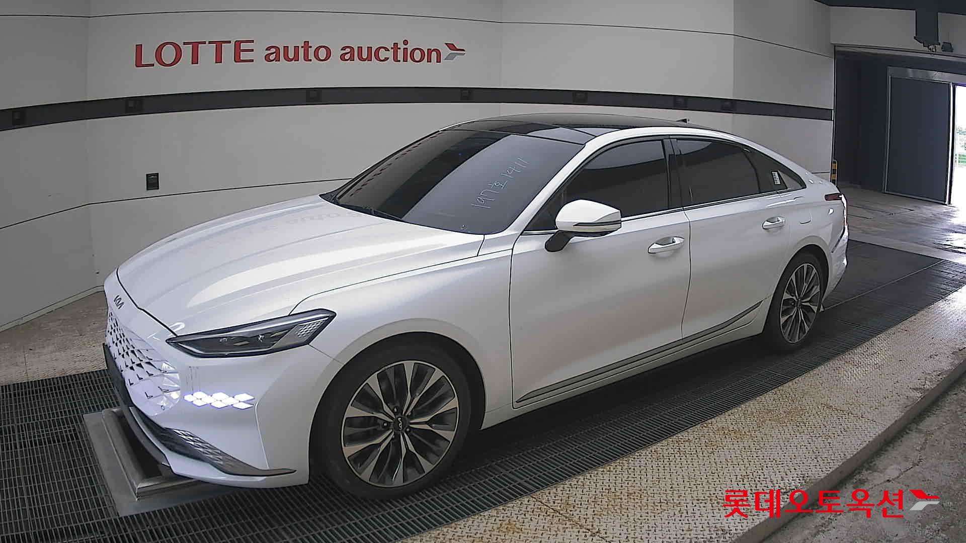 2022 - kia k8