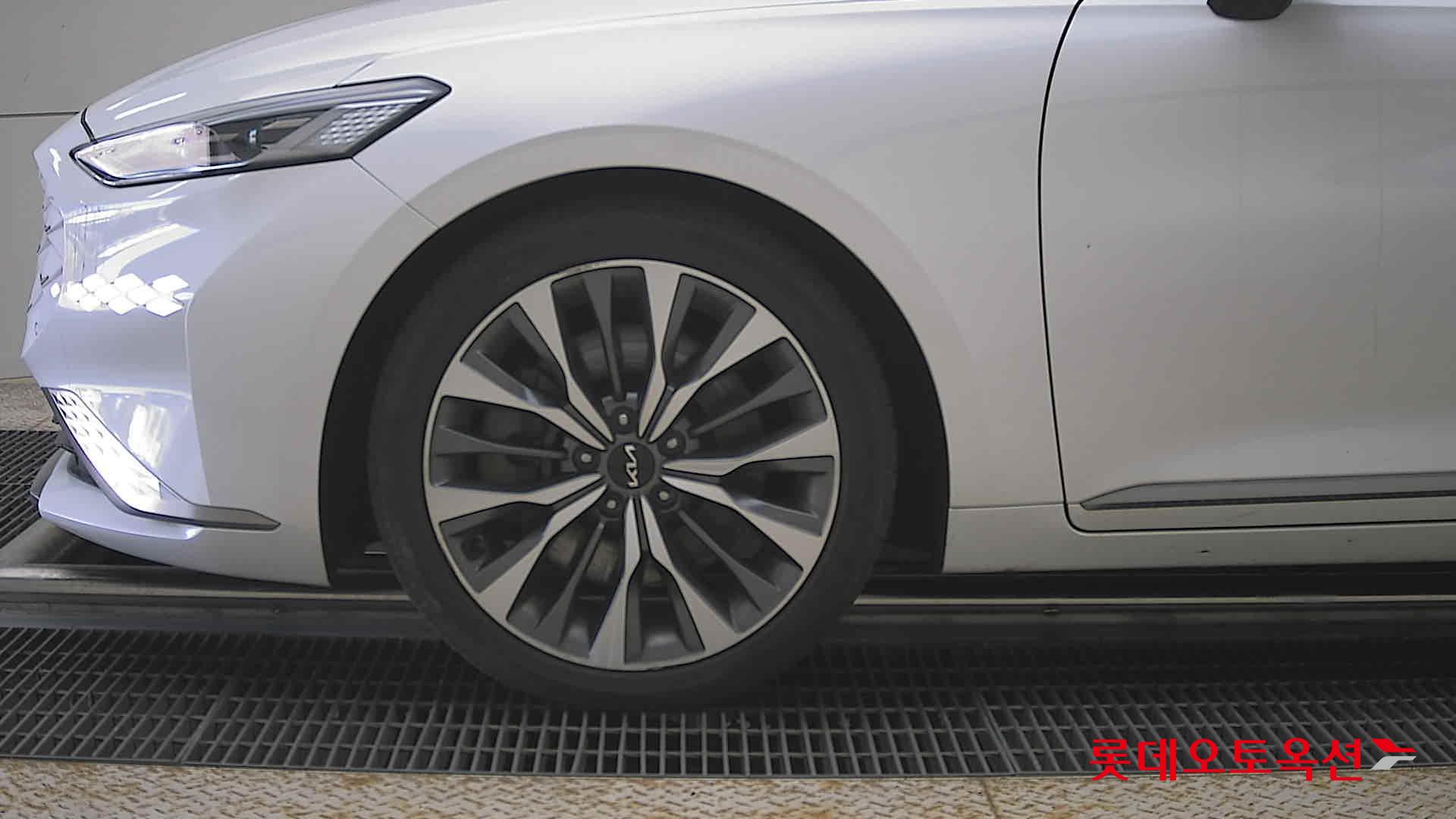 2022 - kia k8