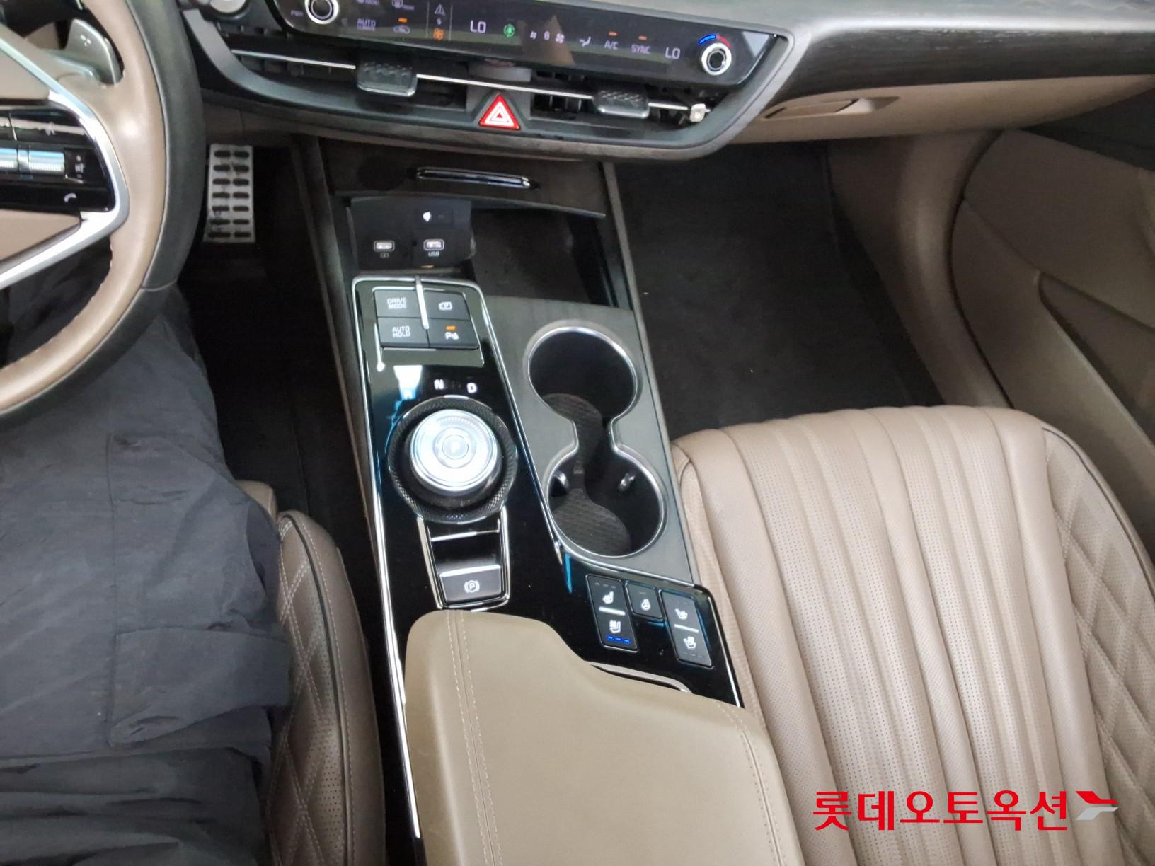 2022 - kia k8