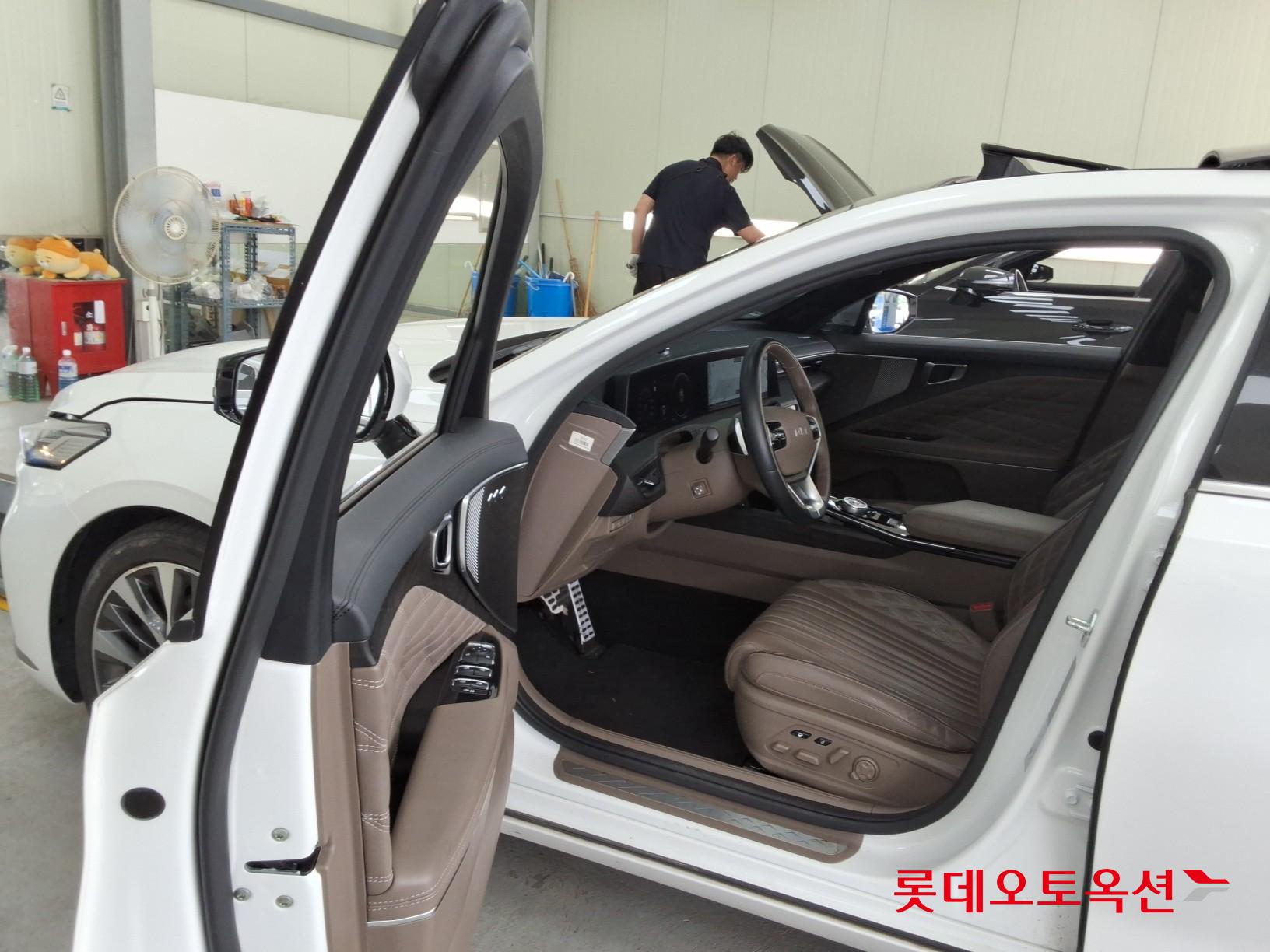 2022 - kia k8