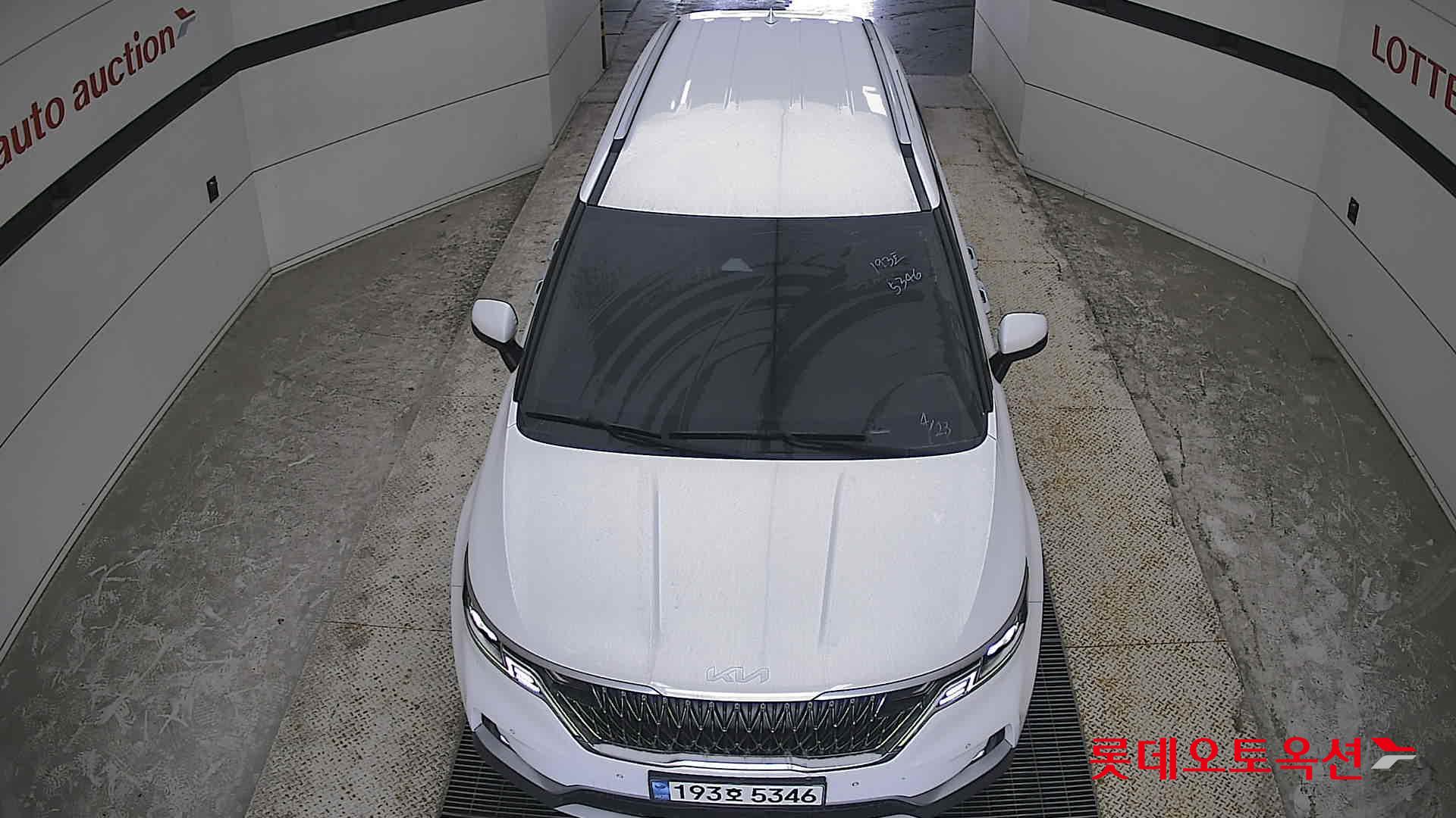 2023 - kia carnival
