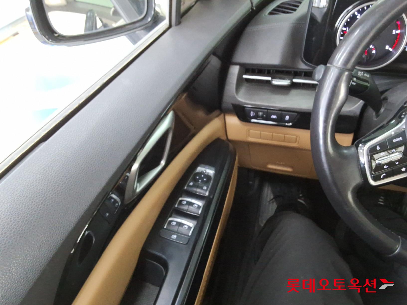 2023 - kia carnival