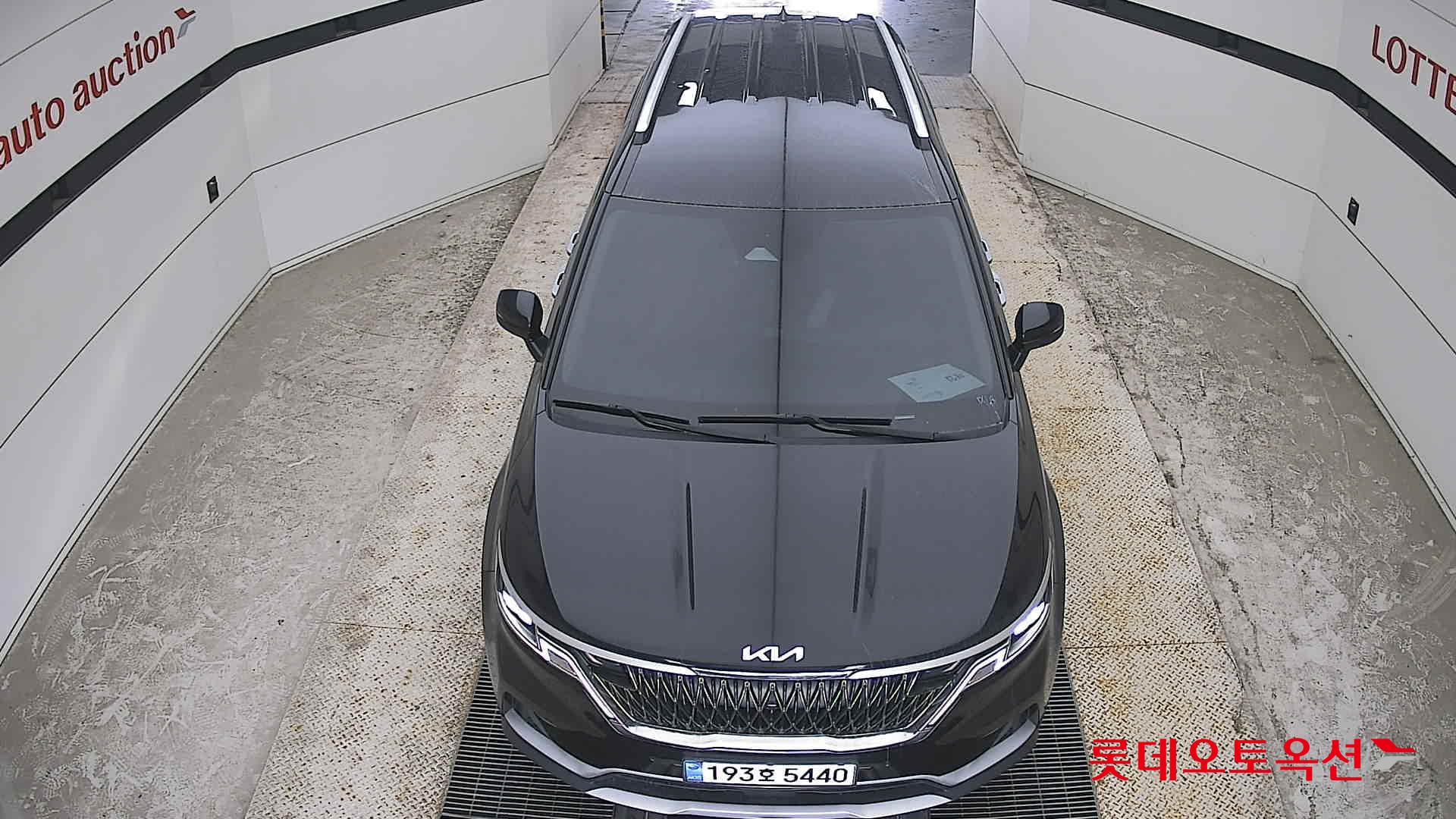 2023 - kia carnival