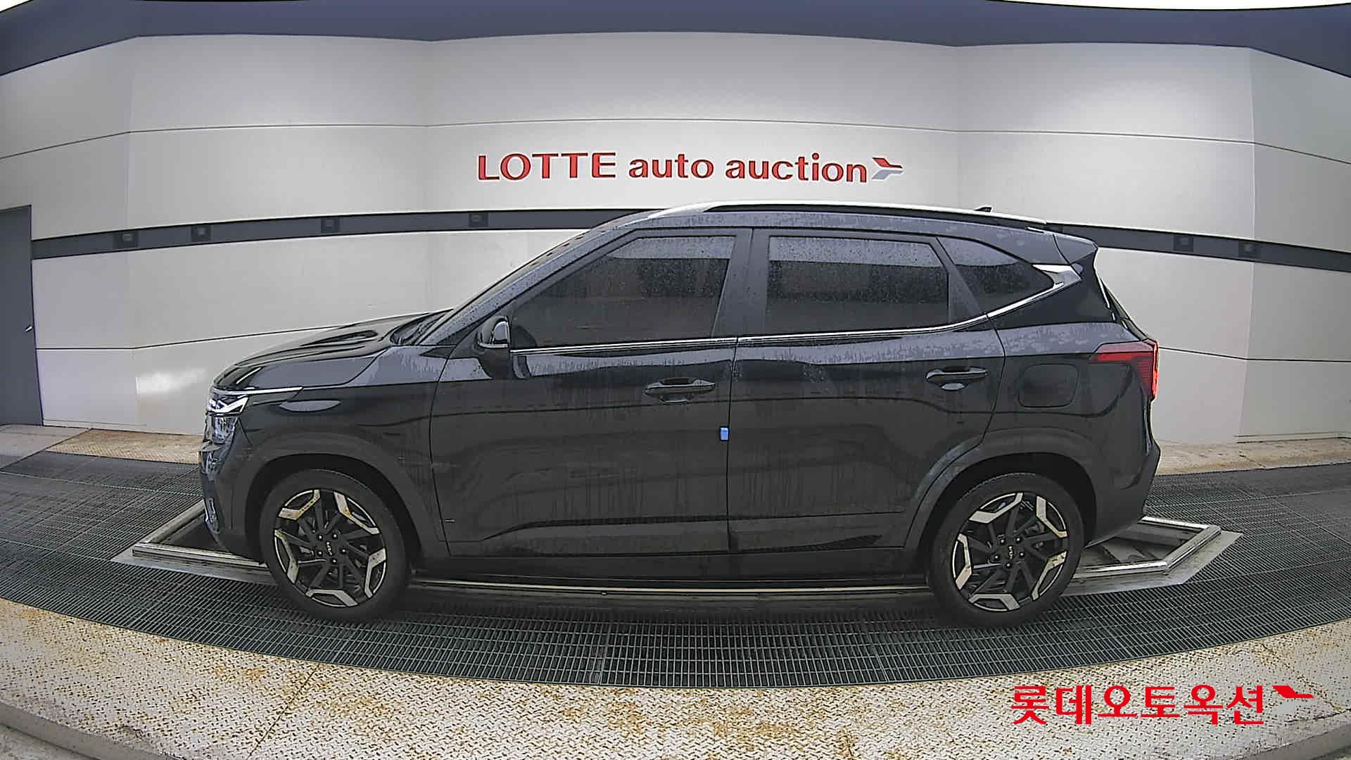 2023 - kia seltos
