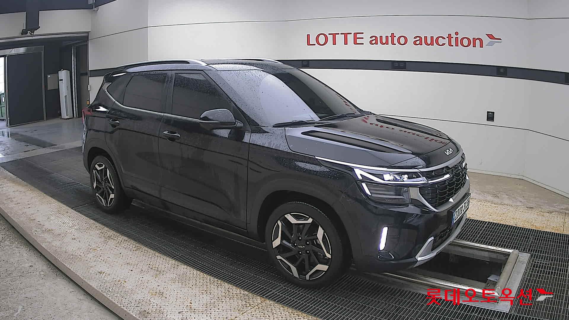 2023 - kia seltos