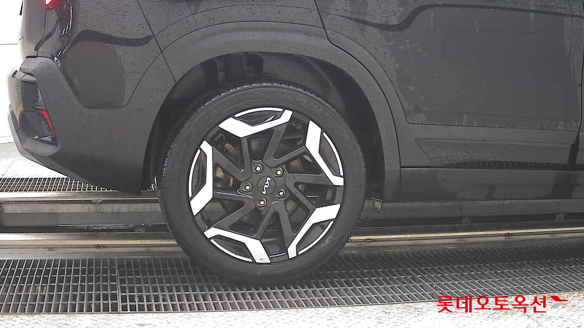 2023 - kia seltos