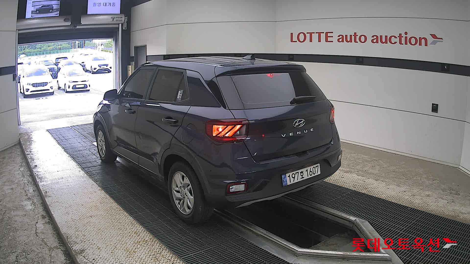 2022 - hyundai venue