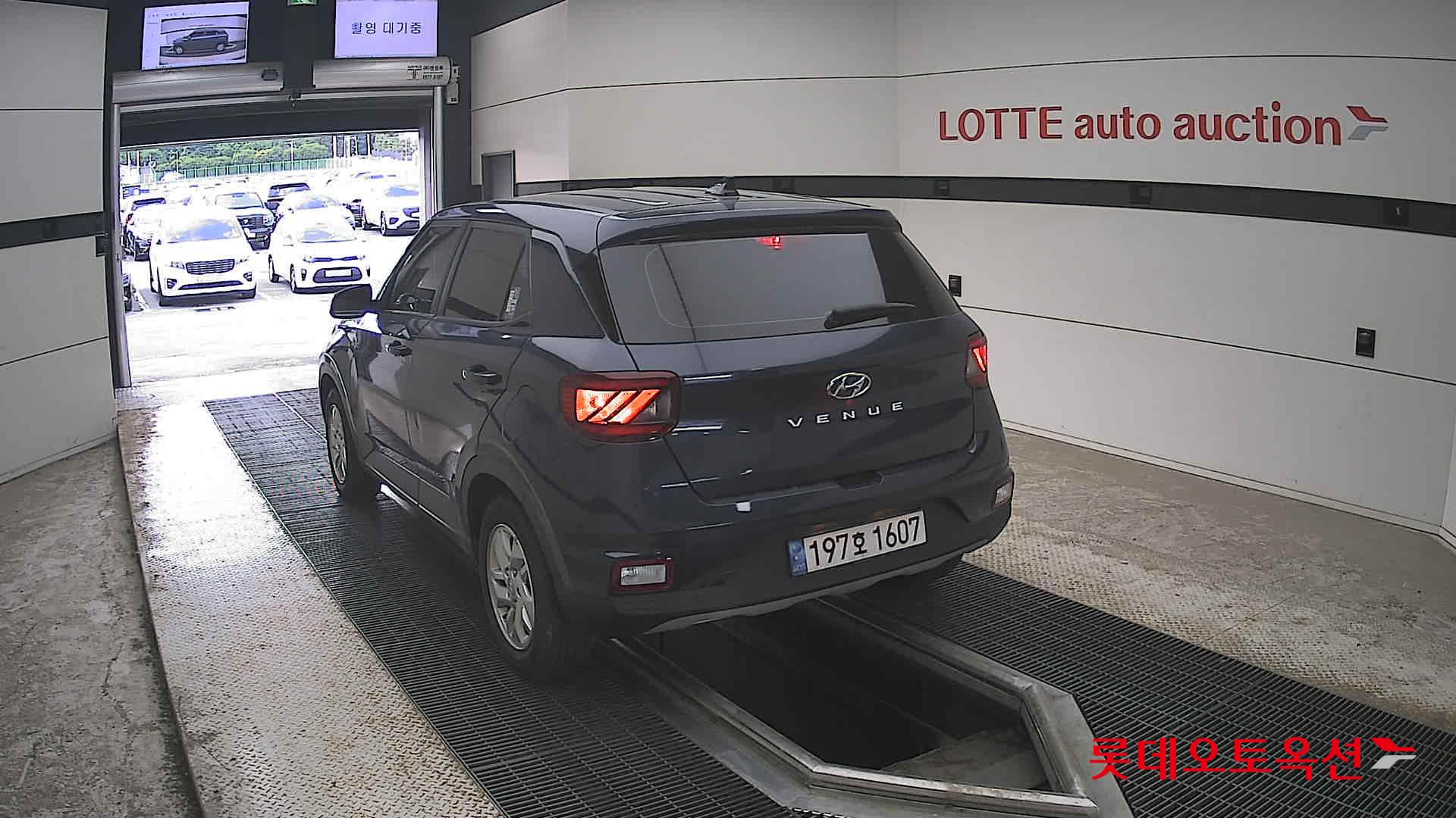2022 - hyundai venue