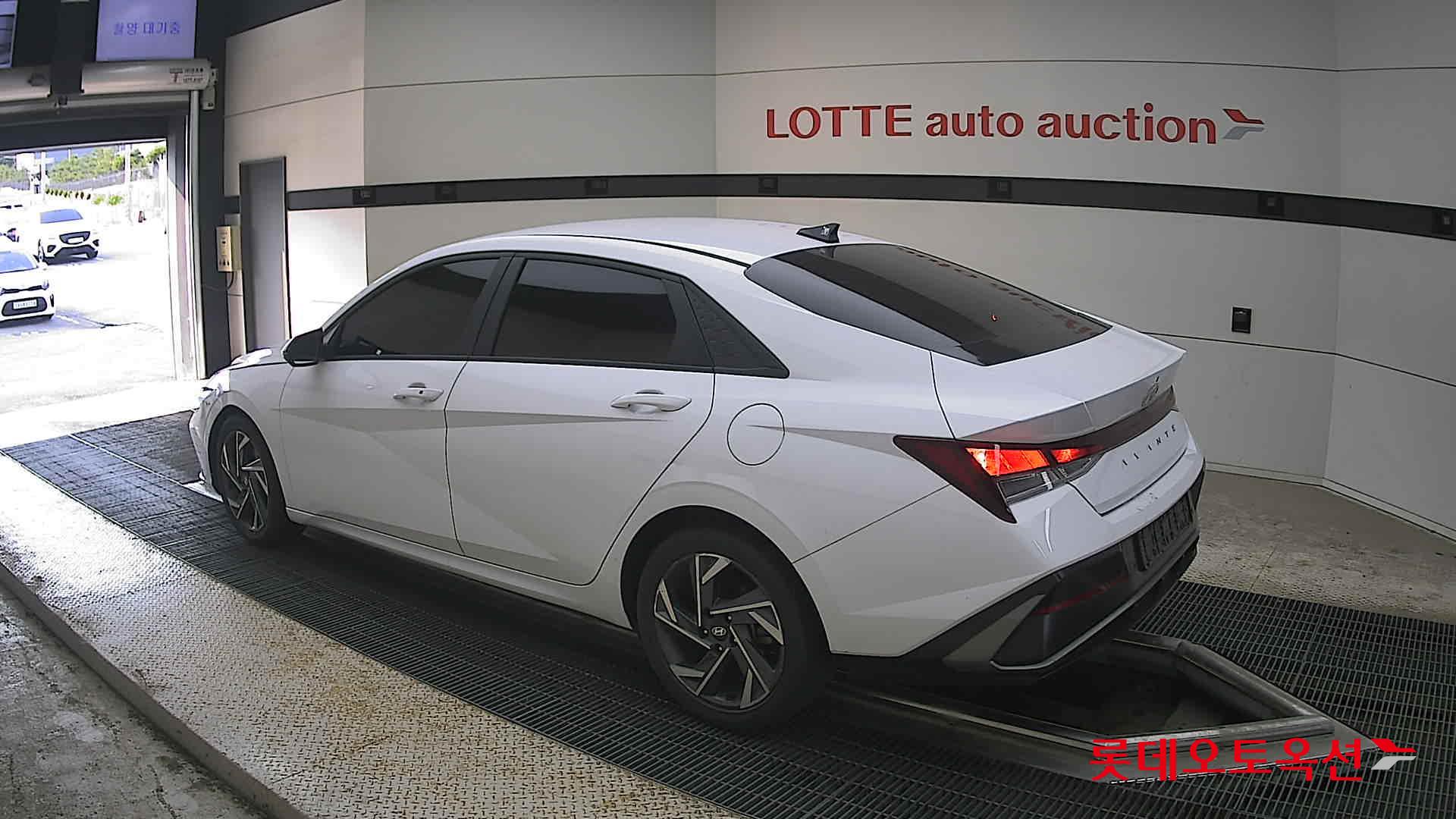 2024 - hyundai avante