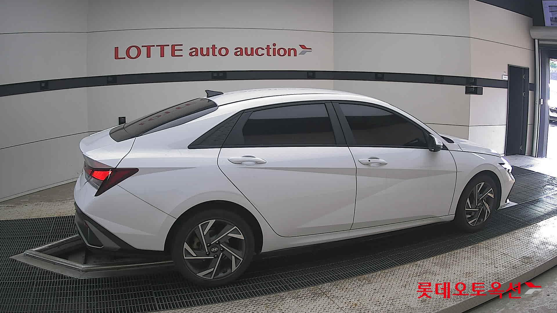 2024 - hyundai avante