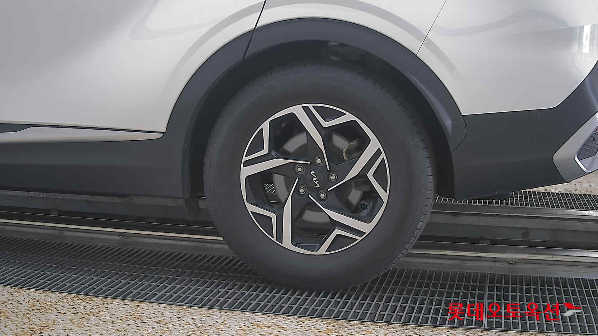 2024 - kia sportage