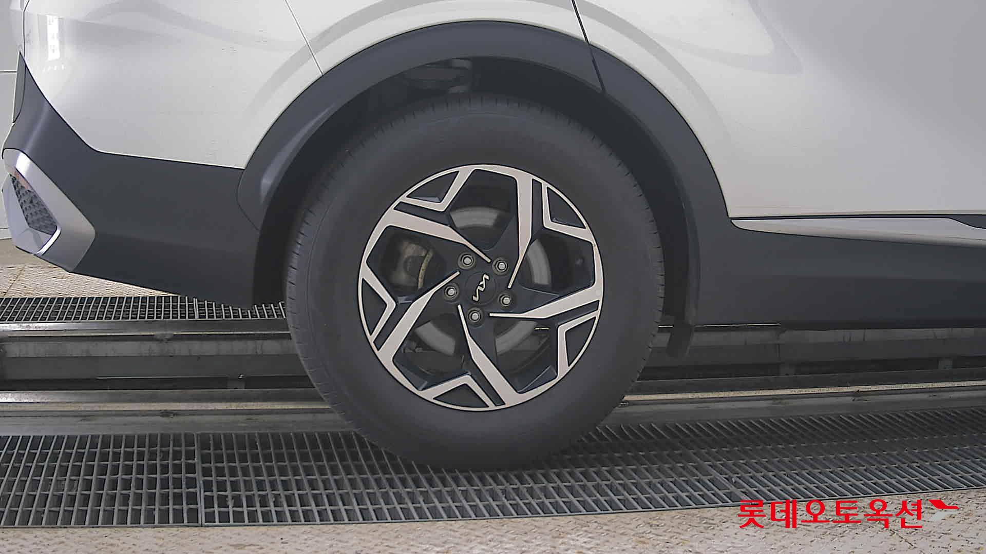 2024 - kia sportage