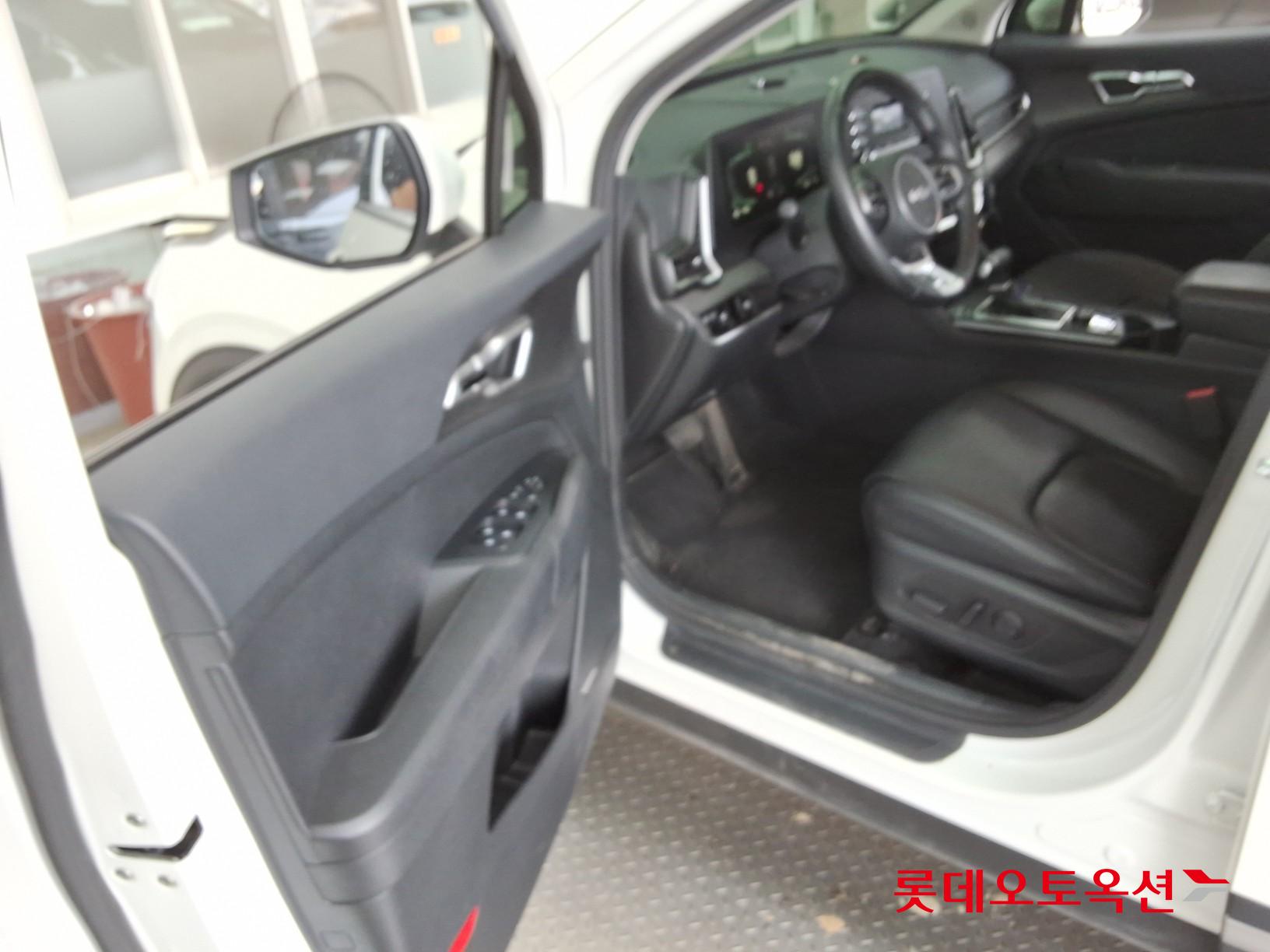 2024 - kia sportage