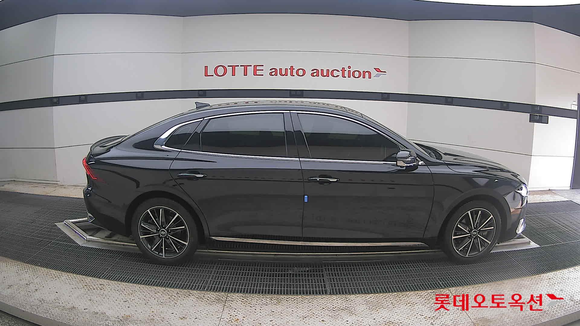 2022 - hyundai grandeur