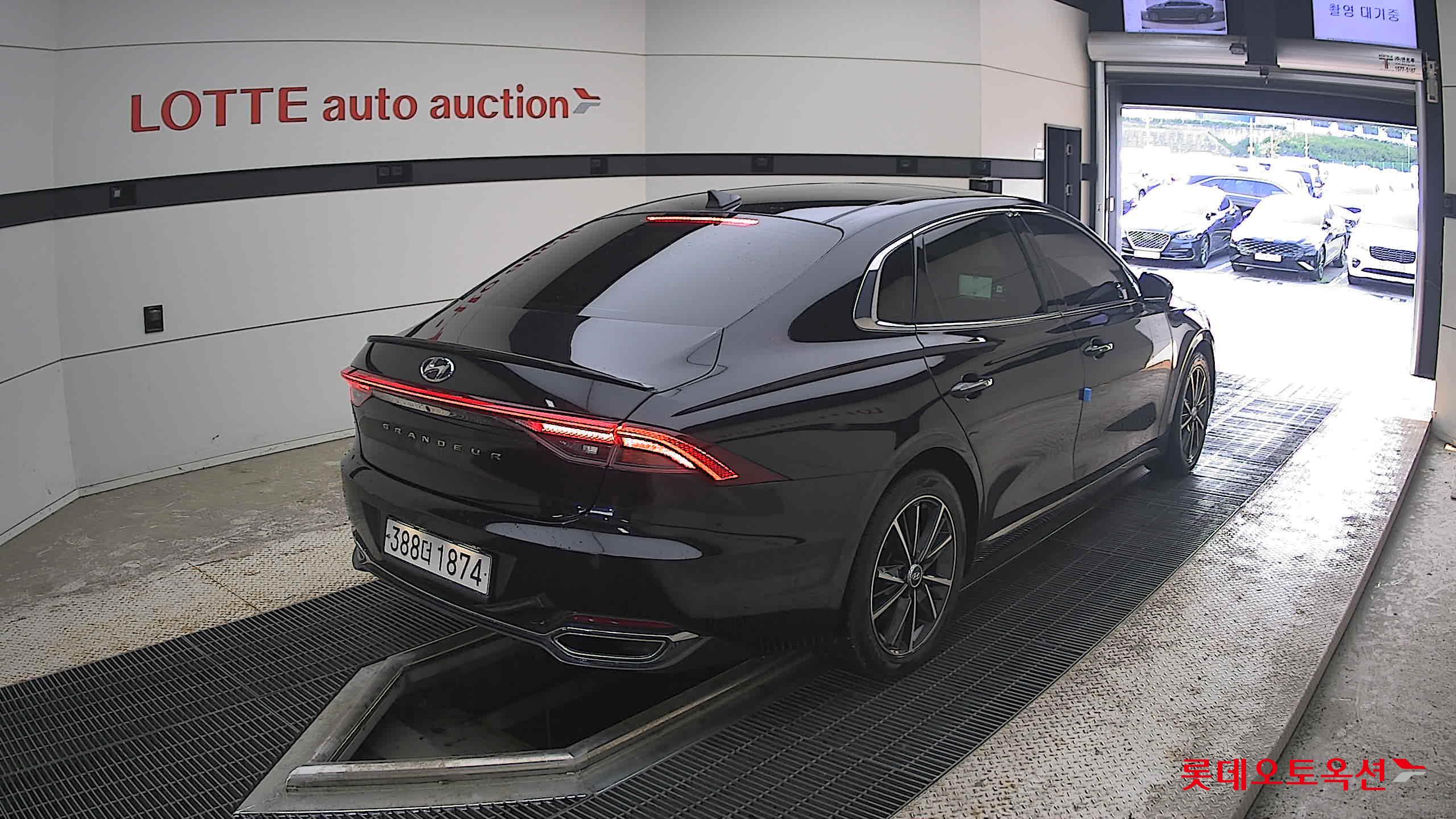 2022 - hyundai grandeur