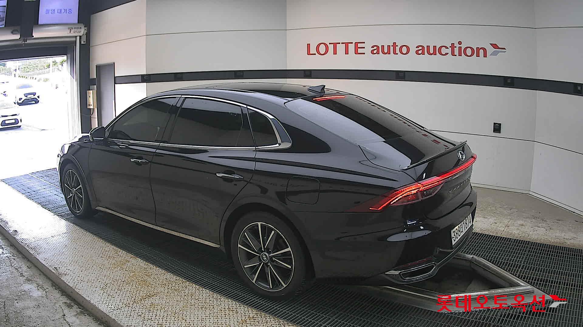 2022 - hyundai grandeur