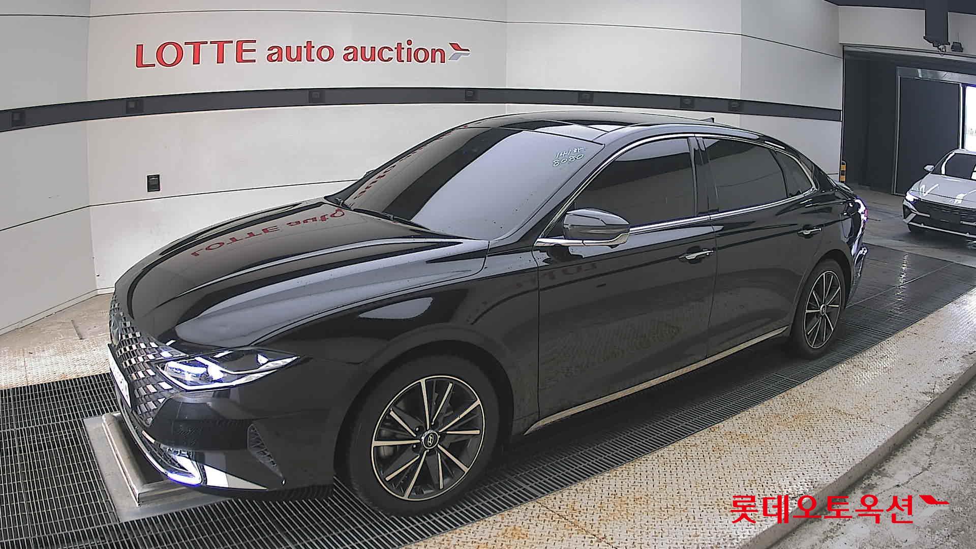 2022 - hyundai grandeur
