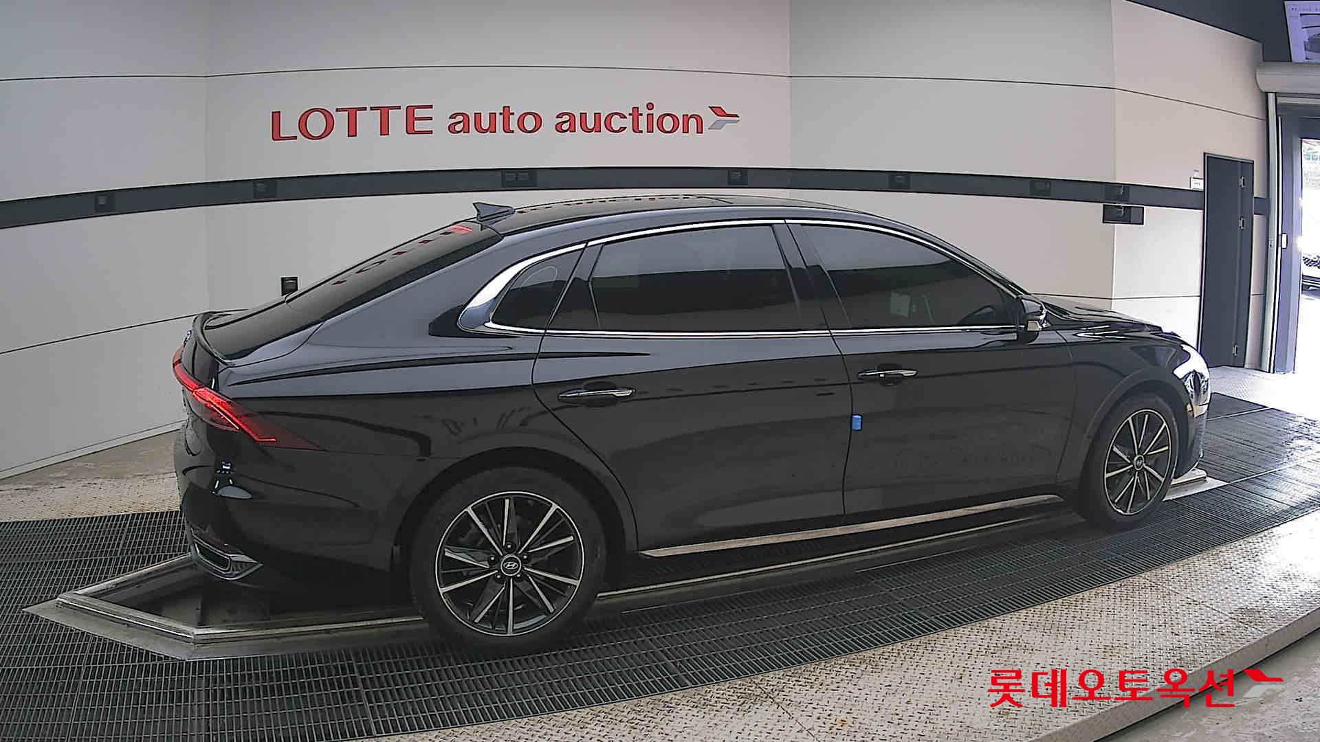 2022 - hyundai grandeur