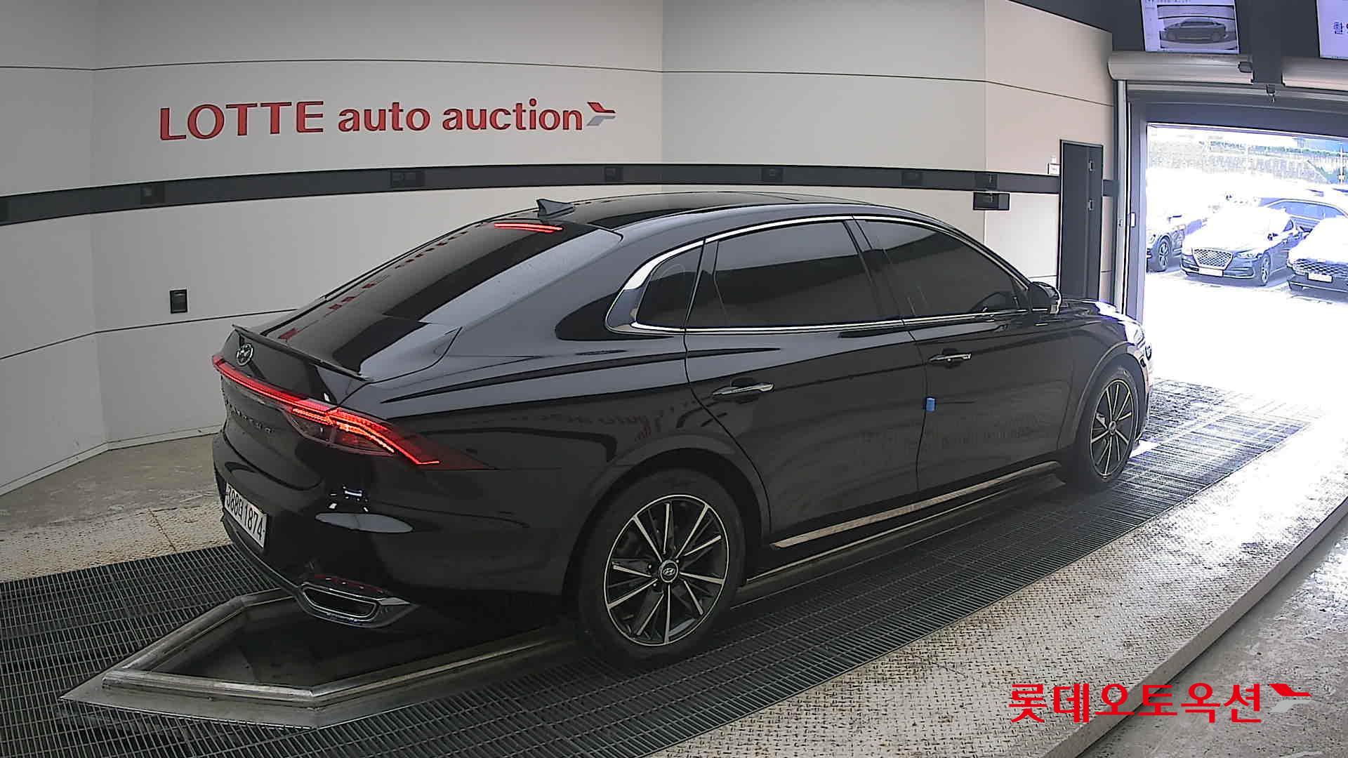 2022 - hyundai grandeur