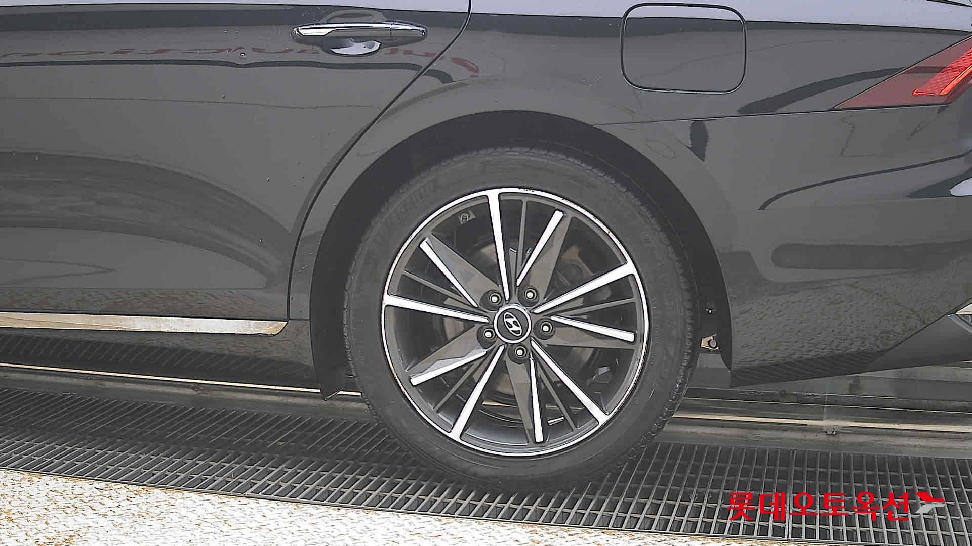 2022 - hyundai grandeur