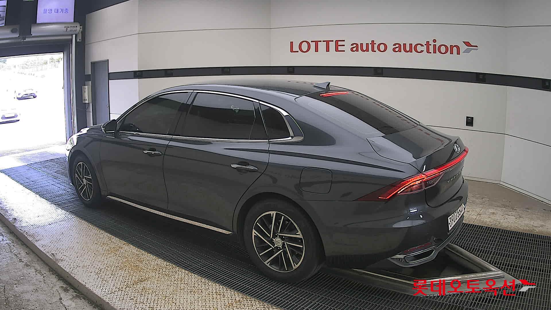 2020 - hyundai grandeur