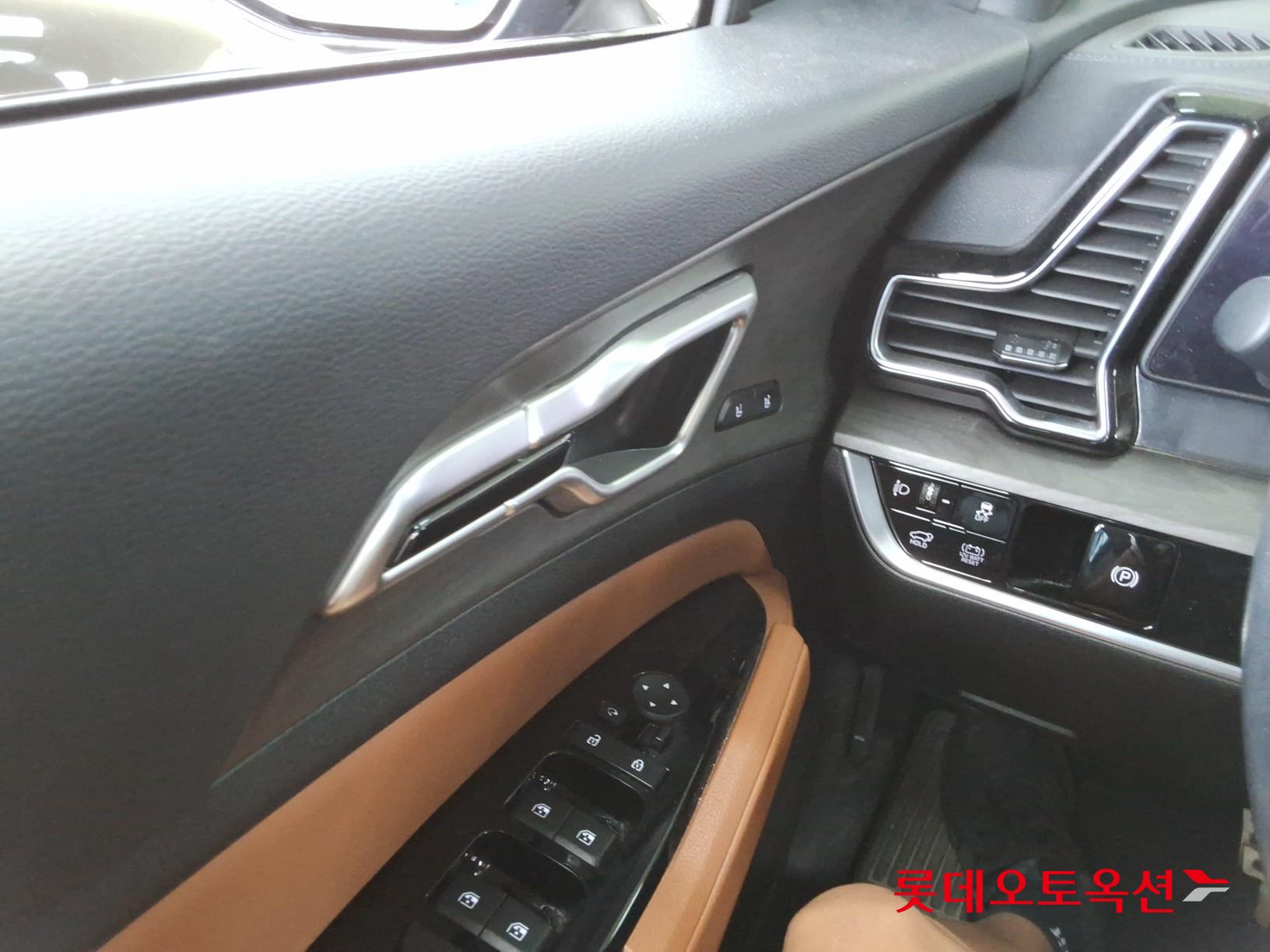 2023 - kia sportage