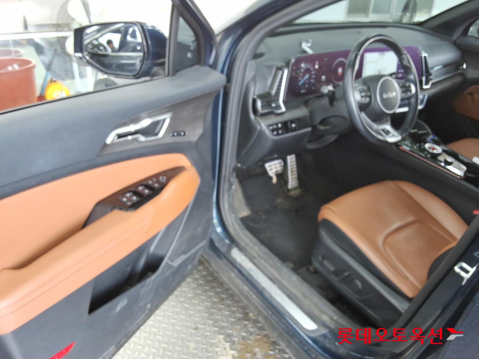 2023 - kia sportage