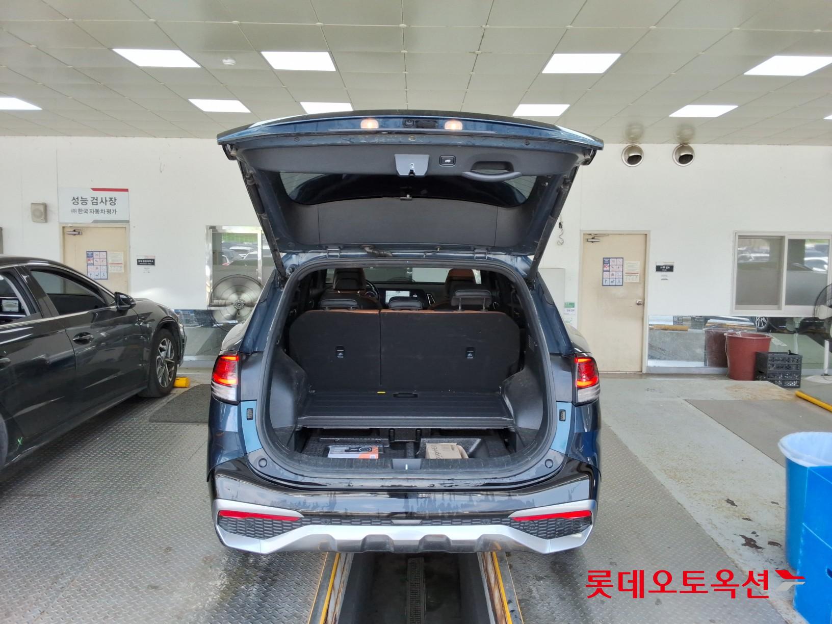 2023 - kia sportage