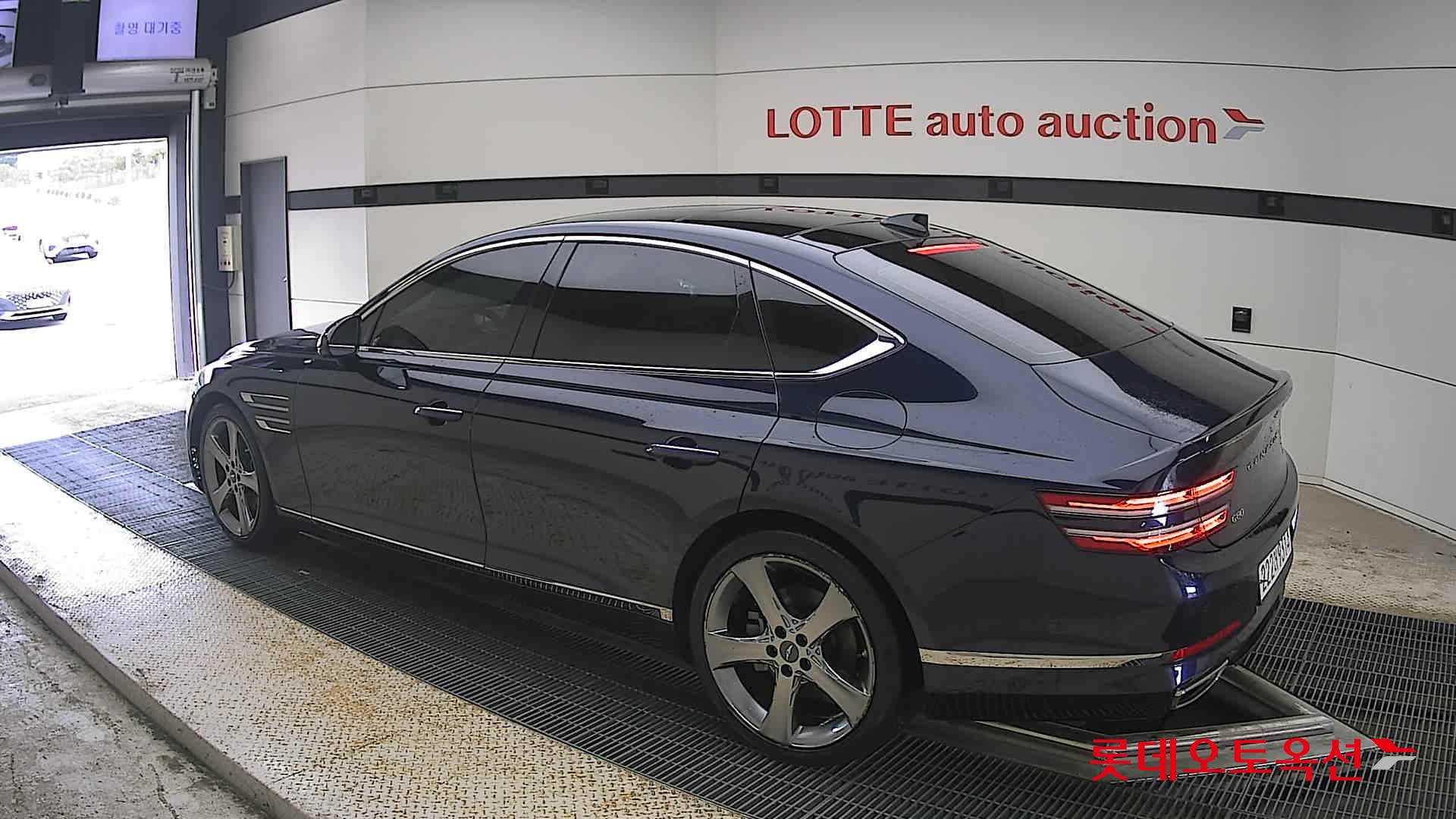2021 - genesis g80