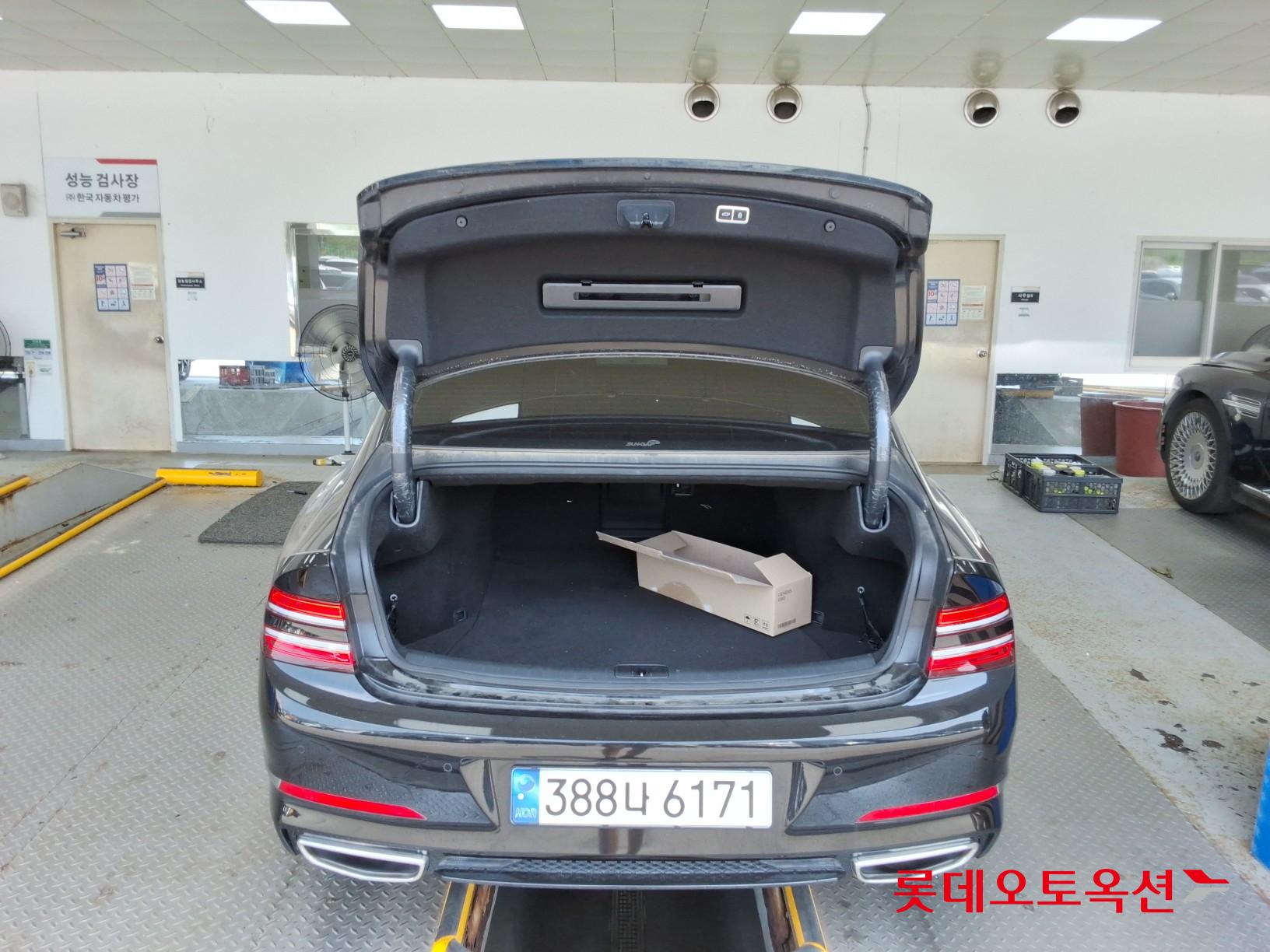 2023 - genesis g80