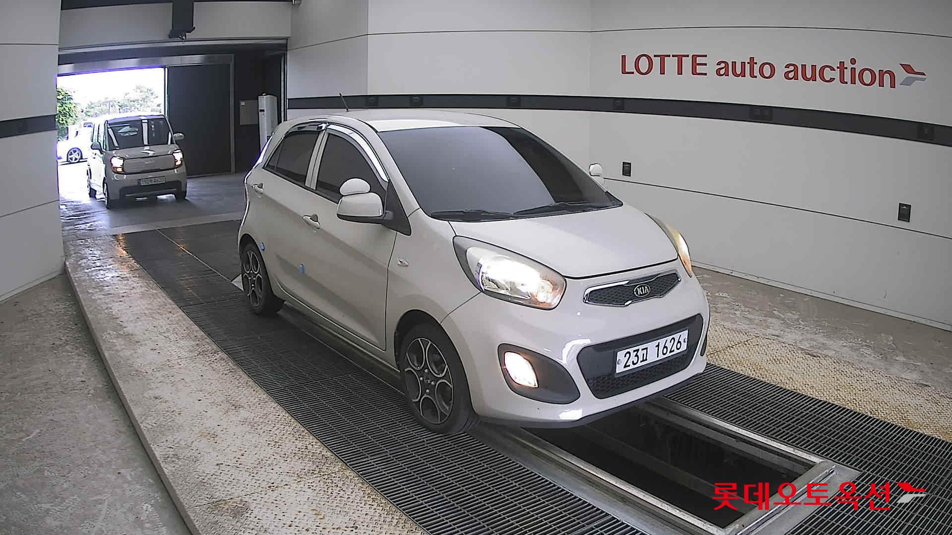 2012 - kia morning