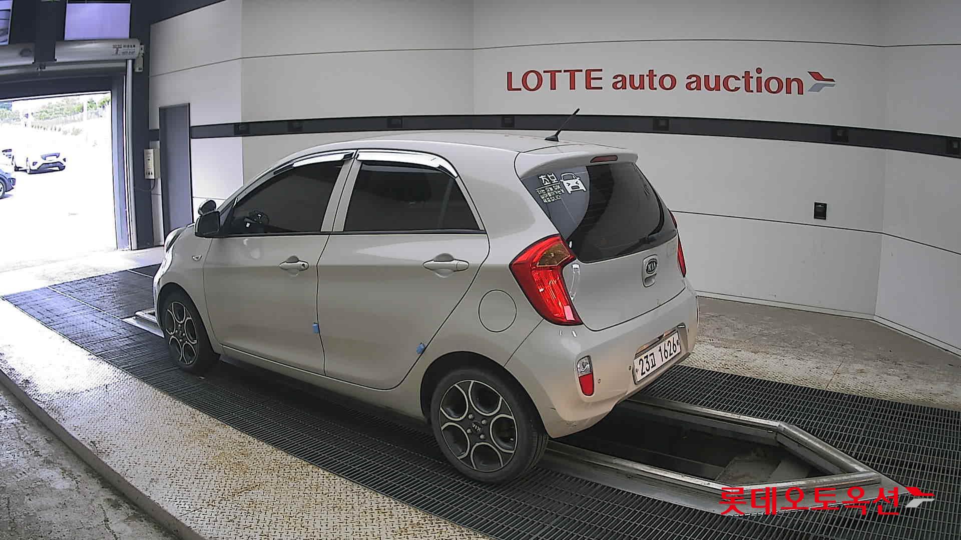 2012 - kia morning