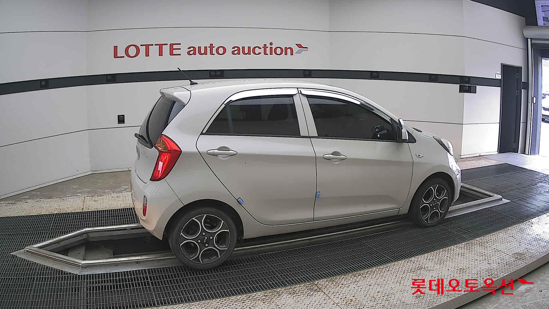 2012 - kia morning