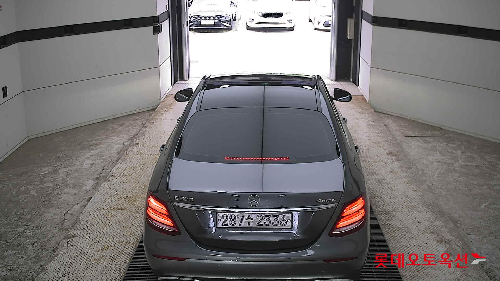 2019 - mercedes-benz e300