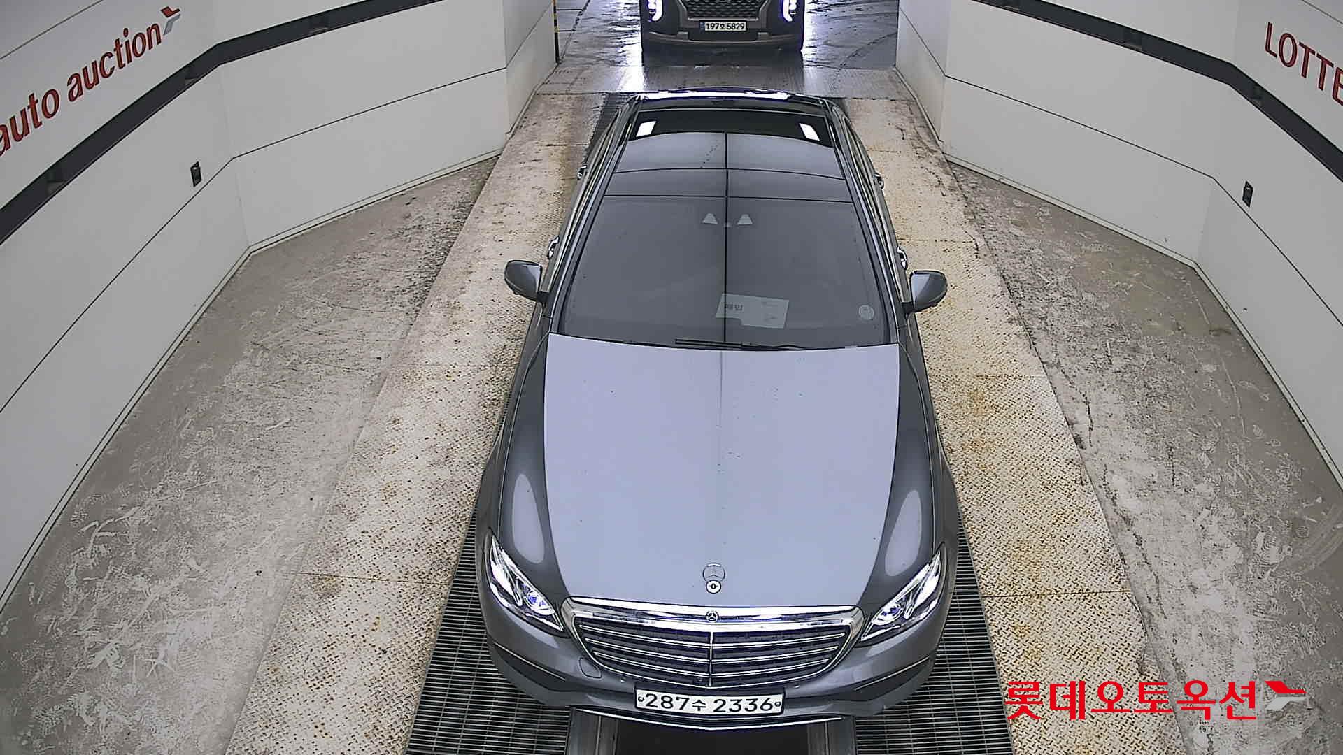 2019 - mercedes-benz e300