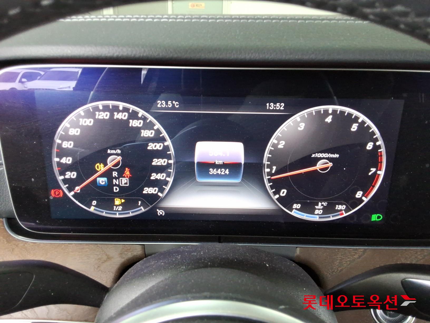 2019 - mercedes-benz e300