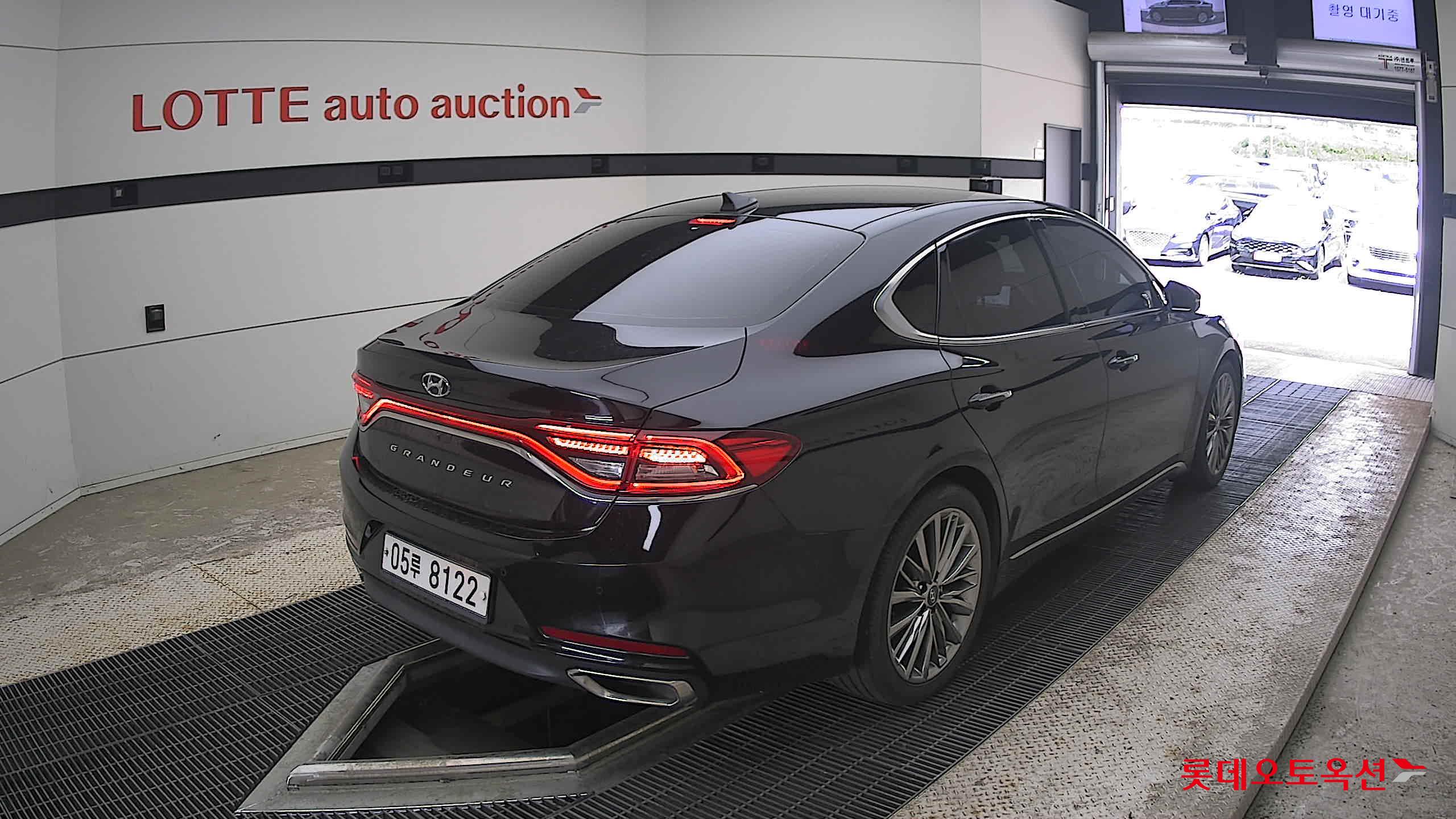 2018 - hyundai grandeur
